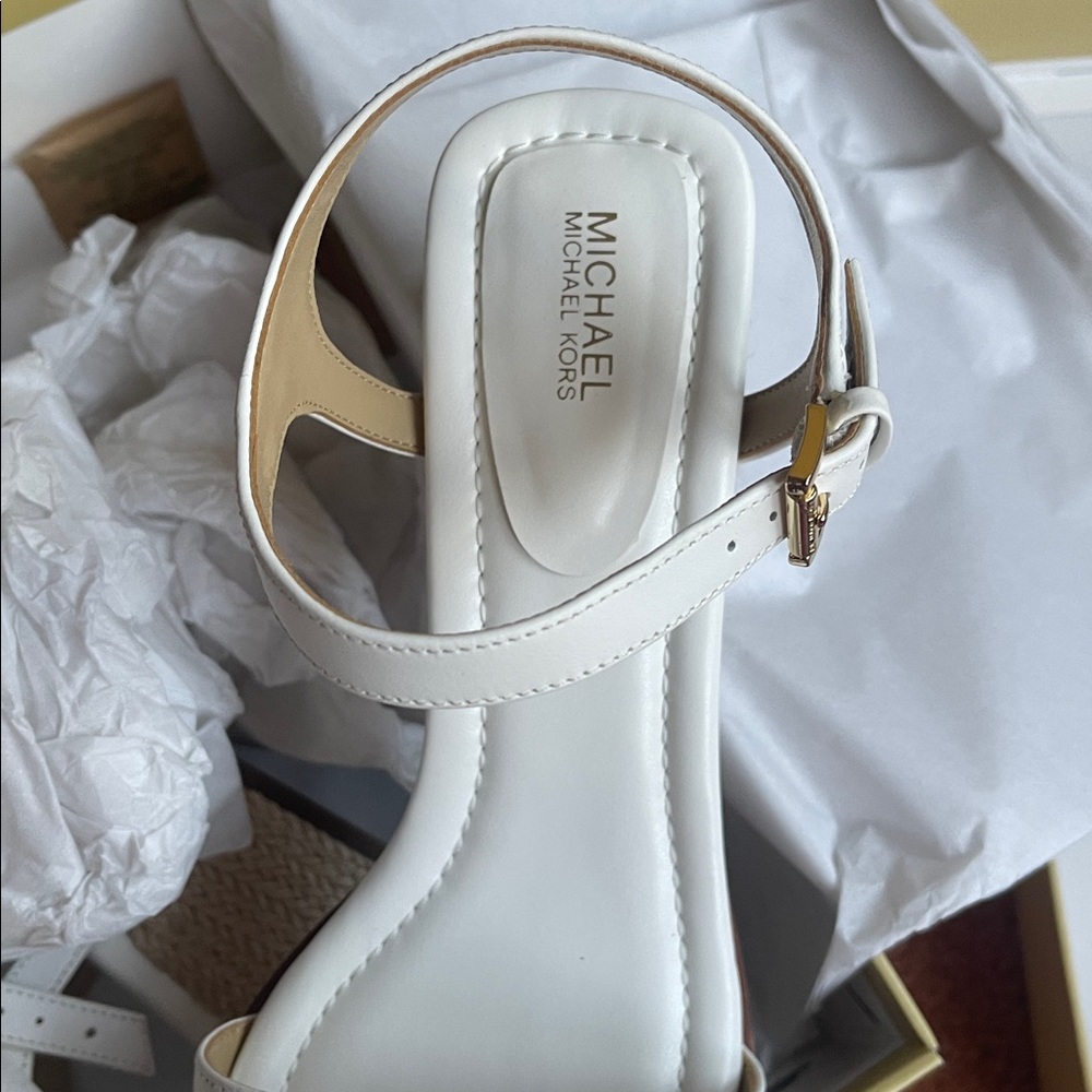 Michael Kors White and Tan Women's Sandals - Picture 9 of 12